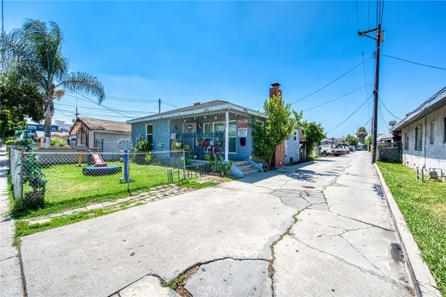 $3,950,000 | 4858 Live Oak Street, Cudahy, CA 90201