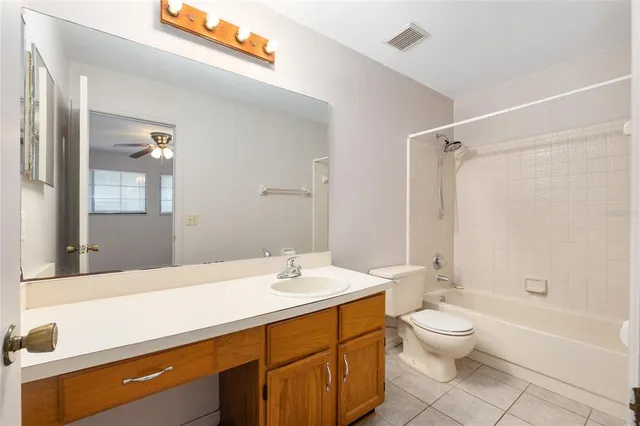 $1,600 | 900 Southwest 62nd Boulevard, Unit I51, Gainesville, FL 32607