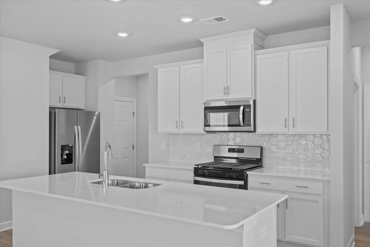 119 Bechler Drive Gray Court, SC 29645 - Photo 7 of 41
