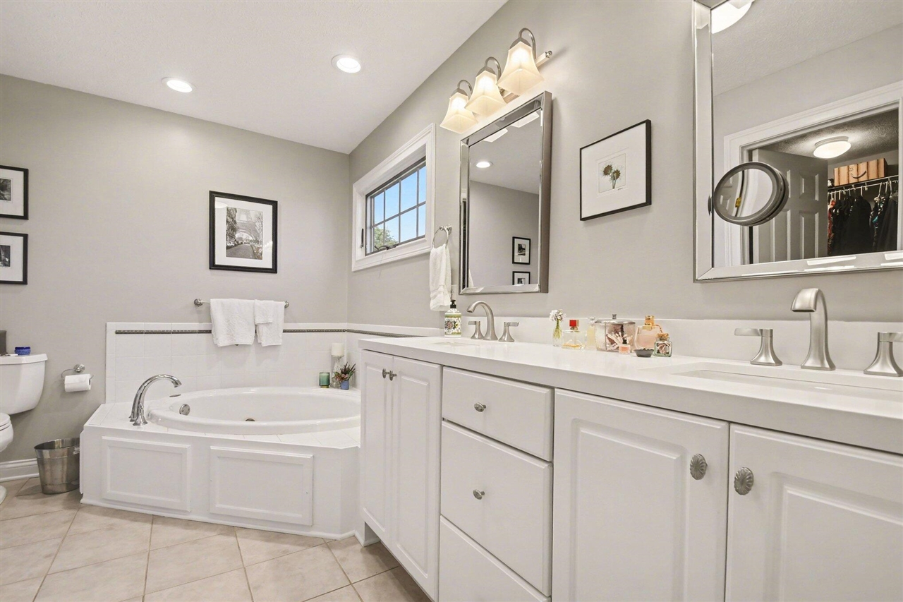 5965 Polly's Path Berrien Springs, MI 49103 - Photo 21 of 38