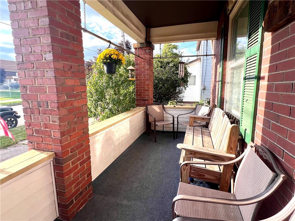 109 2nd Street Butler, PA 16001 - Photo 8 of 44 Cozy!!