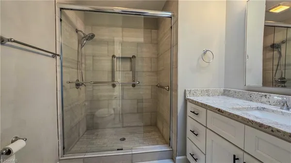 $2,600 | 4153 Allistair Road, Winston-Salem, NC 27104