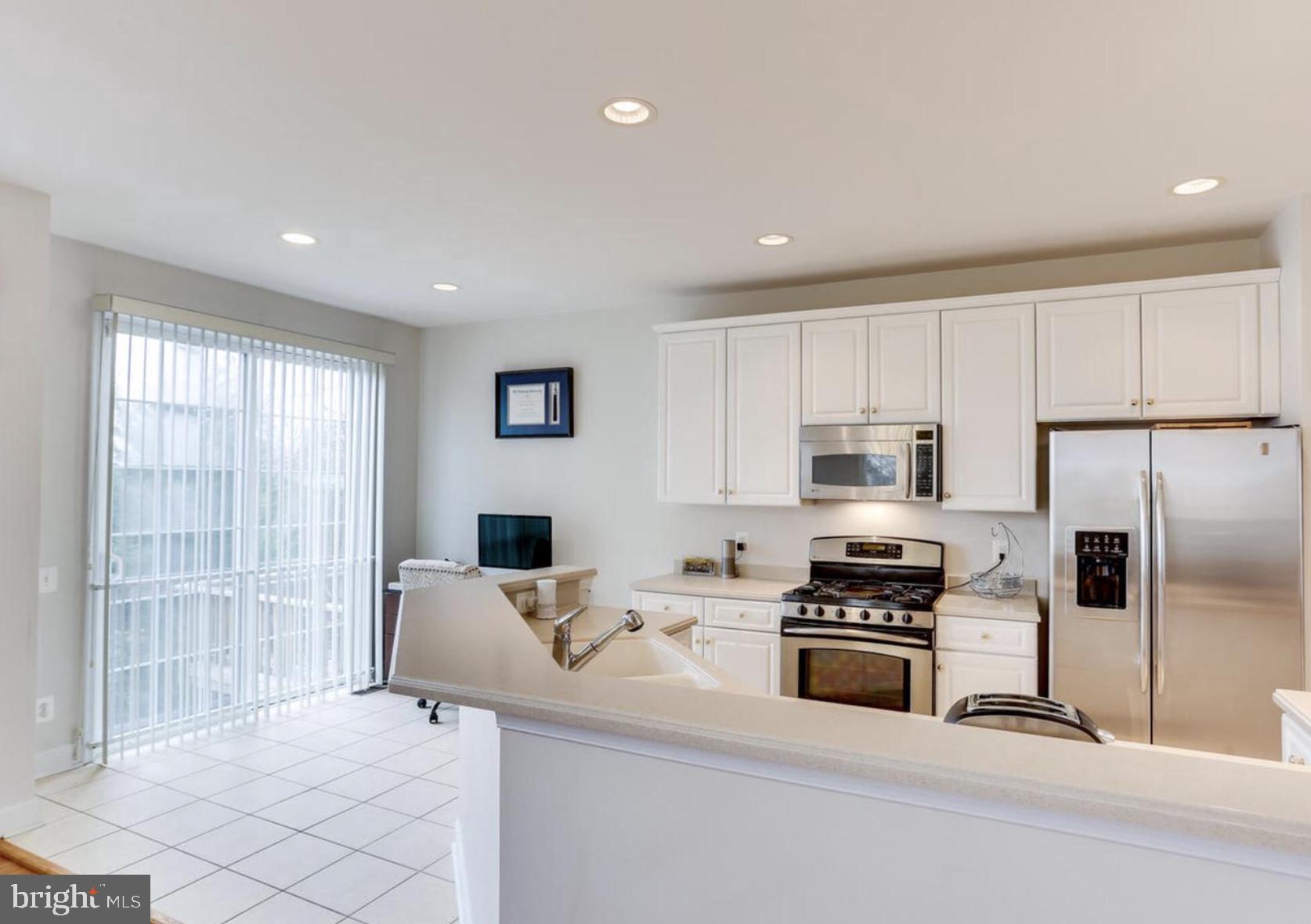 9283 Laurel Ridge Crossing Road Lorton, VA 22079 - Photo 15 of 35