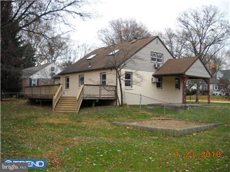 33 South Wakefield Road Norristown, PA 19403 - Photo 2 of 12