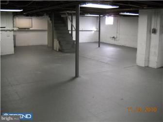 33 South Wakefield Road Norristown, PA 19403 - Photo 11 of 12