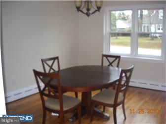 33 South Wakefield Road Norristown, PA 19403 - Photo 4 of 12