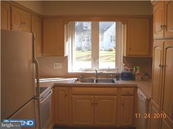 33 South Wakefield Road Norristown, PA 19403 - Photo 5 of 12