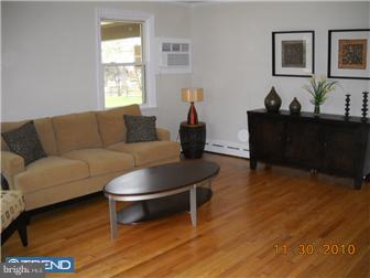 33 South Wakefield Road Norristown, PA 19403 - Photo 7 of 12