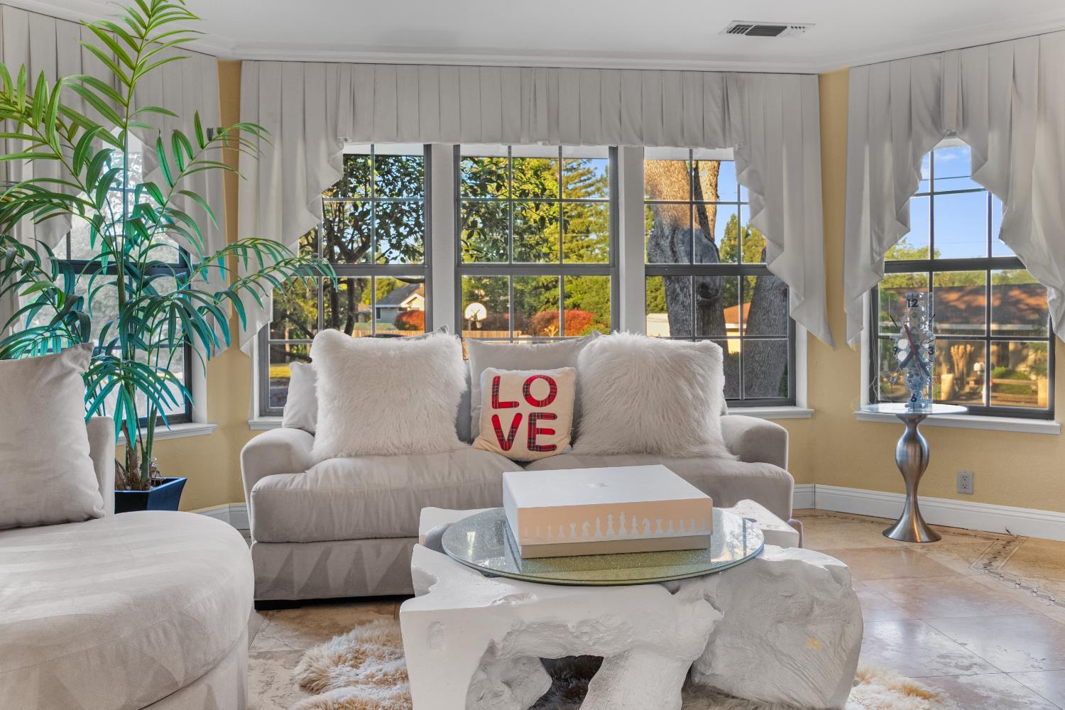 1801 Arroyo Drive Auburn, CA 95603 - Photo 12 of 68 a living room with furniture and a large window