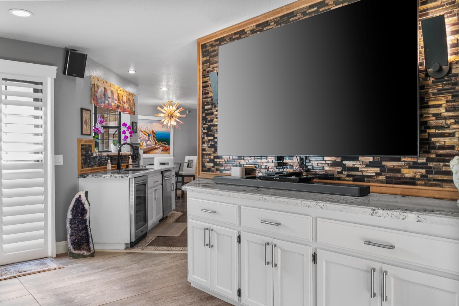 1801 Arroyo Drive Auburn, CA 95603 - Photo 21 of 68 a bathroom with a sink and a mirror