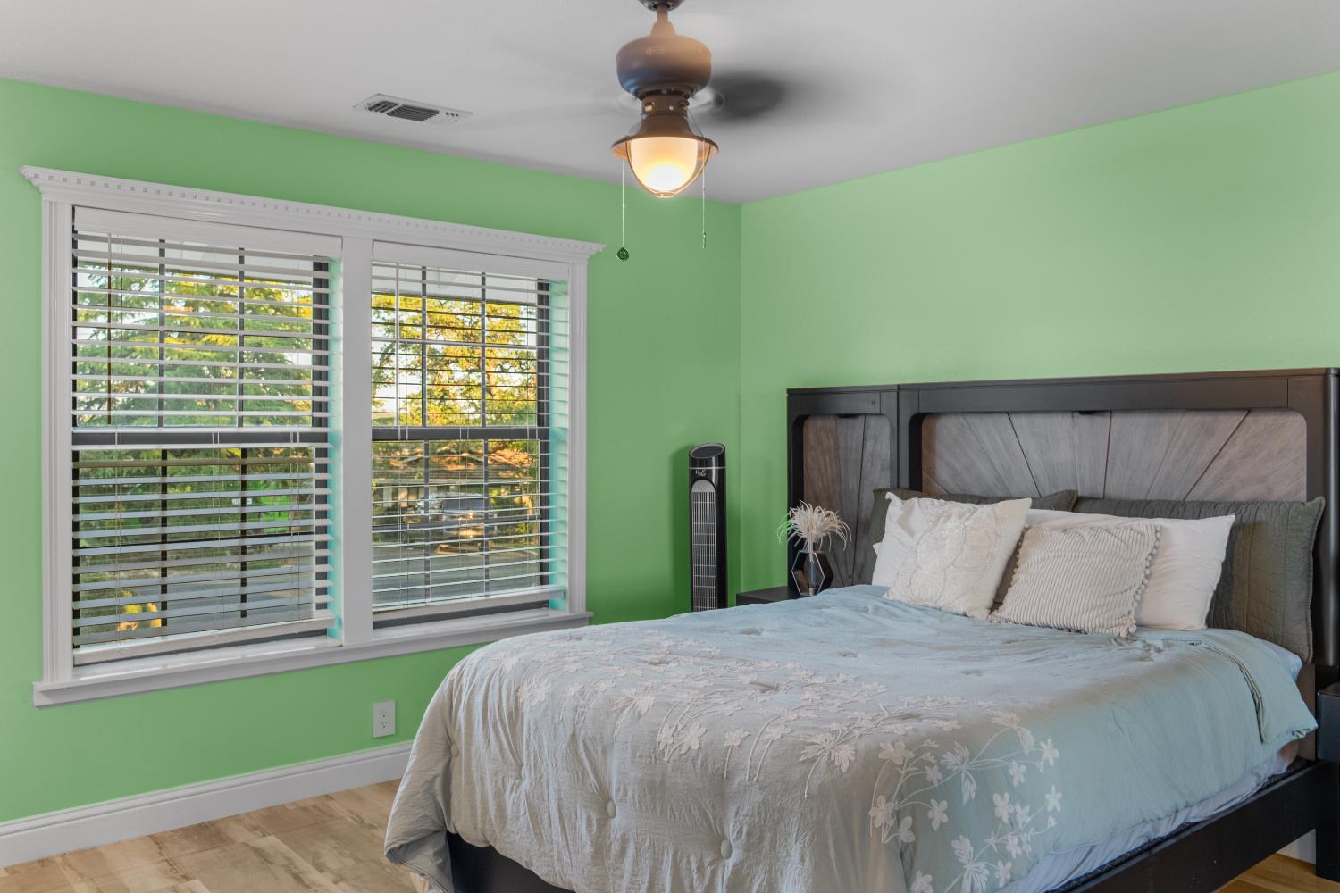 1801 Arroyo Drive Auburn, CA 95603 - Photo 33 of 68 a bedroom with a bed and a window