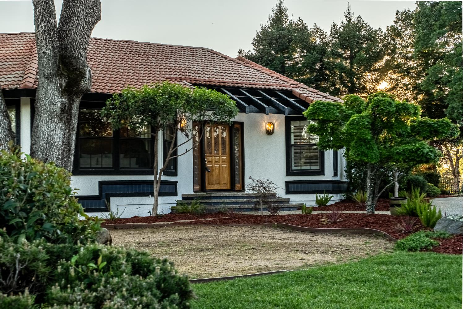 1801 Arroyo Drive Auburn, CA 95603 - Photo 5 of 68 a front view of a house with garden