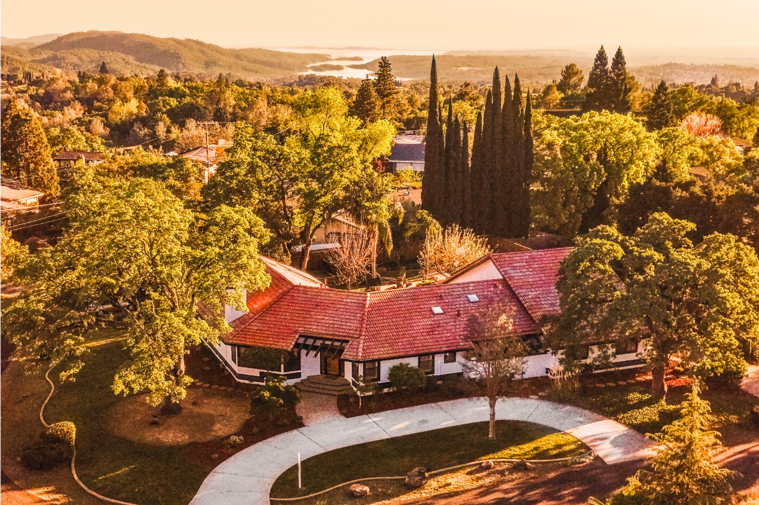 1801 Arroyo Drive Auburn, CA 95603 - Photo 60 of 68 a view of a backyard with sitting area