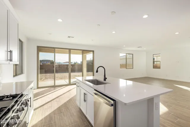 $529,995 | 15841 West Vogel Avenue, Goodyear, AZ 85338