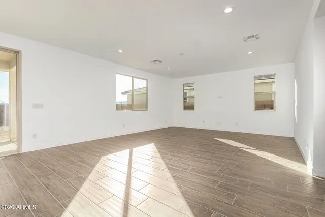 $529,995 | 15841 West Vogel Avenue, Goodyear, AZ 85338