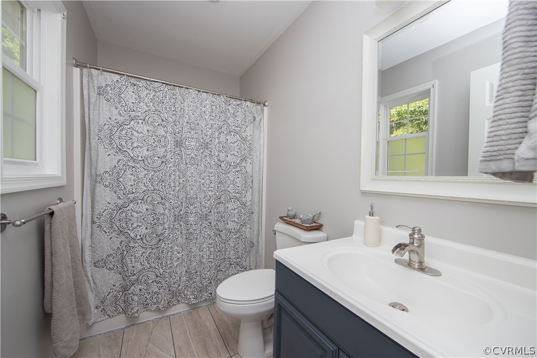 1934 Bumpass Road Bumpass, VA 23024 - Photo 24 of 43 Updated Master bathroom.