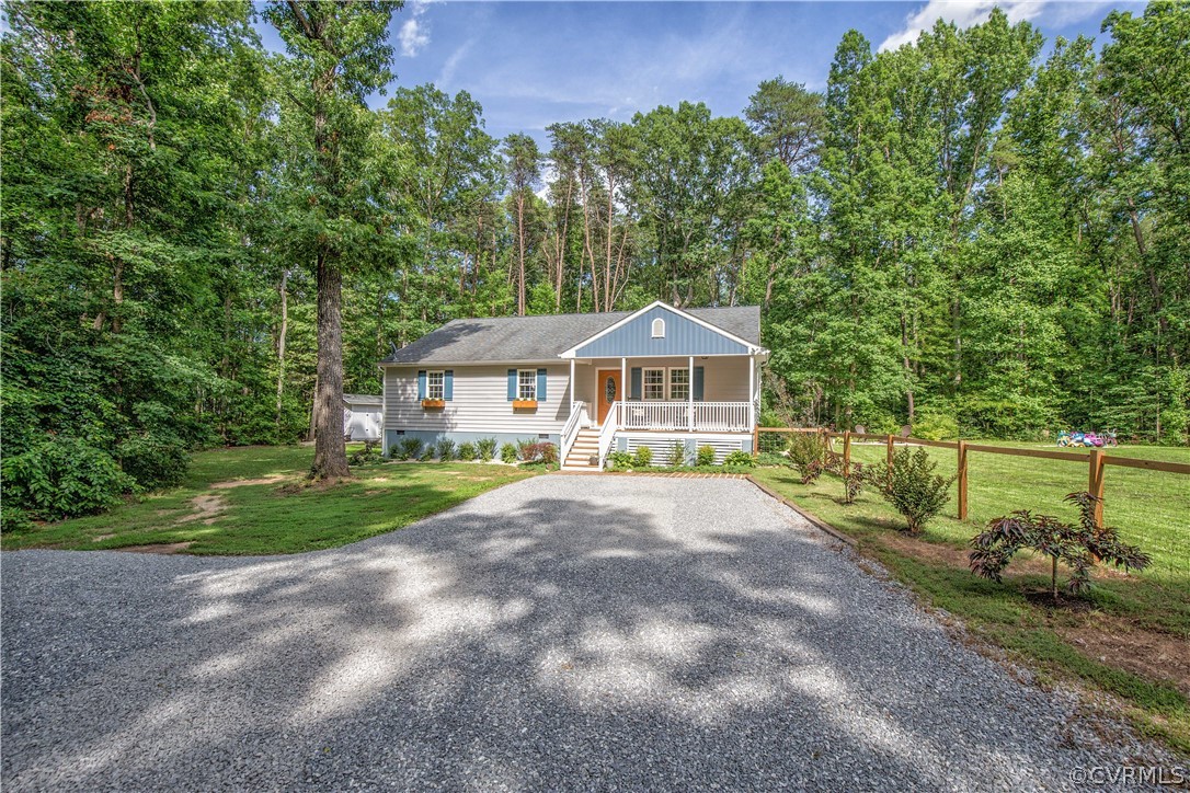 1934 Bumpass Road Bumpass, VA 23024 - Photo 4 of 43 Fenced yard!
