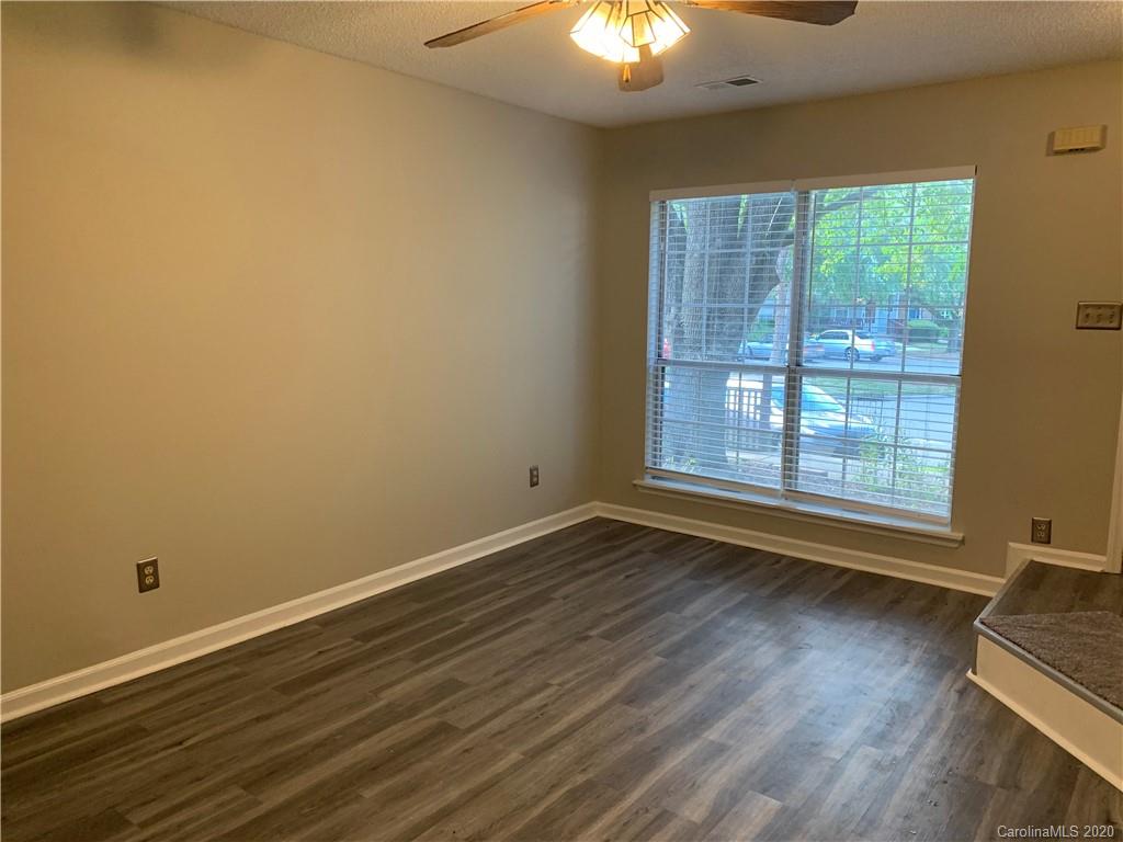 8217 Golf Ridge Drive Charlotte, NC 28277 - Photo 4 of 9
