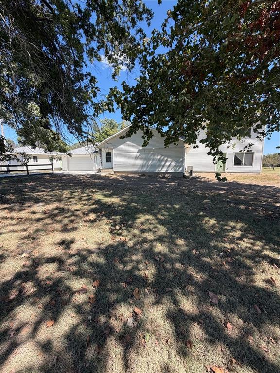 346 Northwest 131 Road Clinton, MO 64735 - Photo 3 of 5 Gallery Image 3