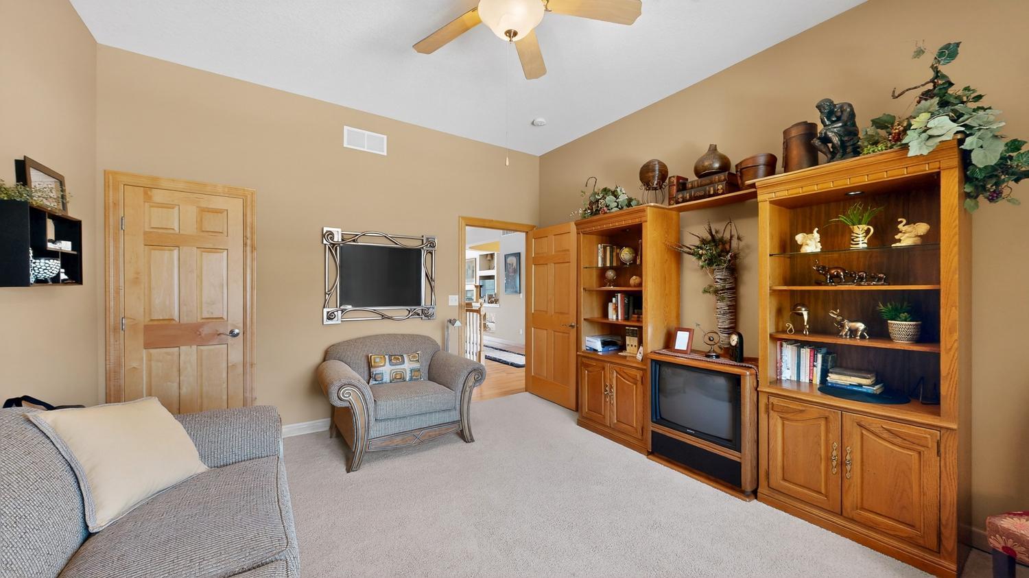 4063 Autumn Lake Court Southwest Rochester, MN 55902 - Photo 9 of 67