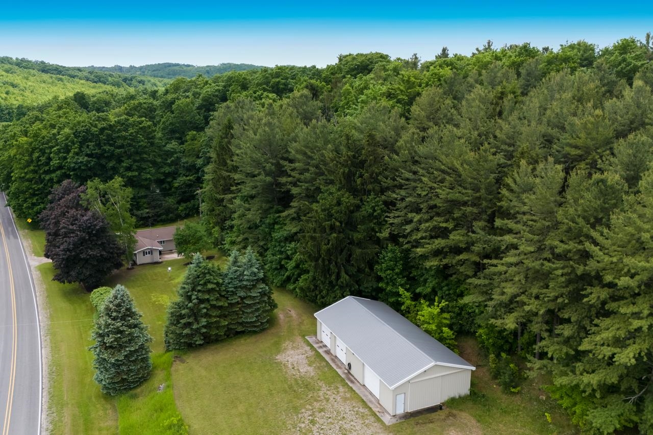 1551 North Macksey Road Suttons Bay, MI 49682 - Photo 2 of 34