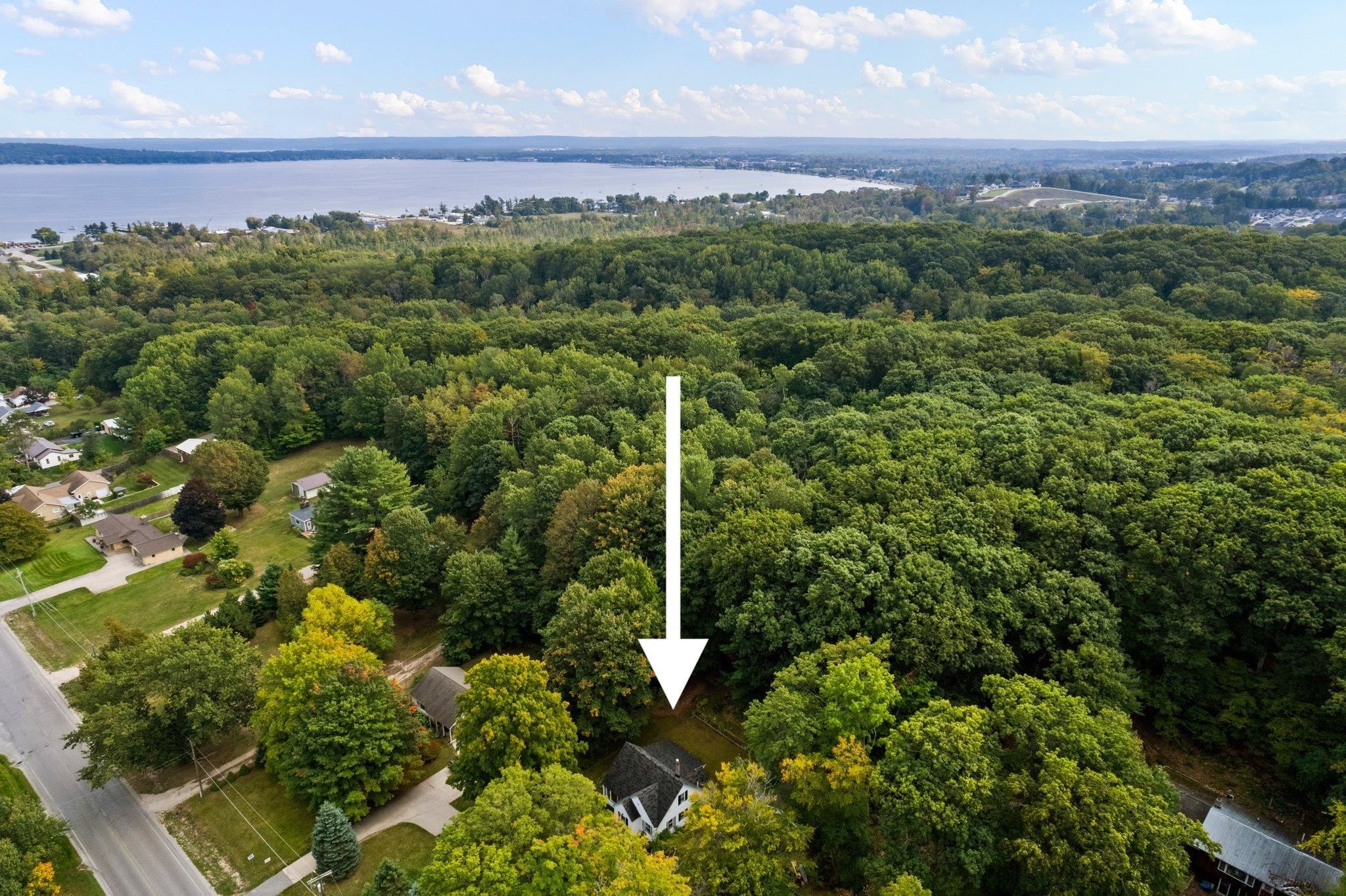 10170 East Grandview Road Traverse City, MI 49684 - Photo 8 of 72