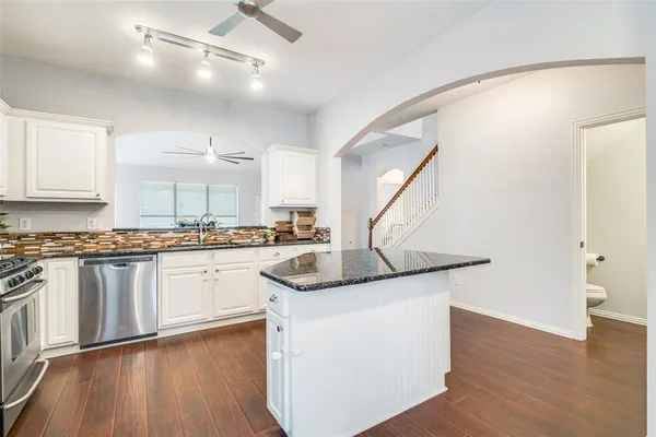 $425,000 | 1941 Random Oaks Drive, Rockwall, TX 75087