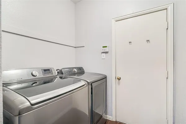 $425,000 | 1941 Random Oaks Drive, Rockwall, TX 75087