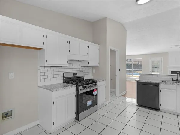 $272,000 | 1329 Birdsong Lane, Hampton, GA 30228