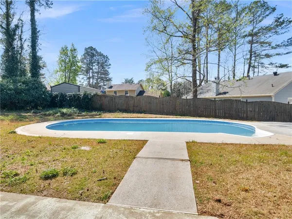 $272,000 | 1329 Birdsong Lane, Hampton, GA 30228