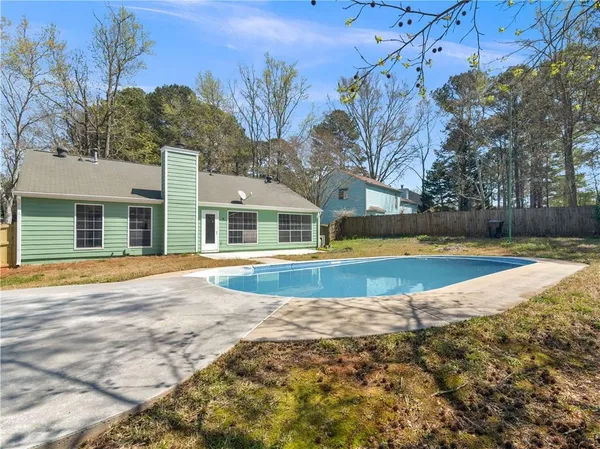 $272,000 | 1329 Birdsong Lane, Hampton, GA 30228