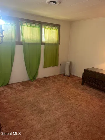 $170,000 | 11 Fairview Lane, Kingsbury, NY 12839