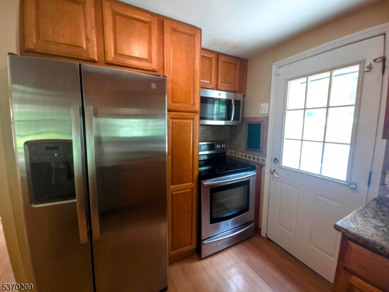 17 Youngs Road Newton, NJ 07860 - Photo 6 of 25