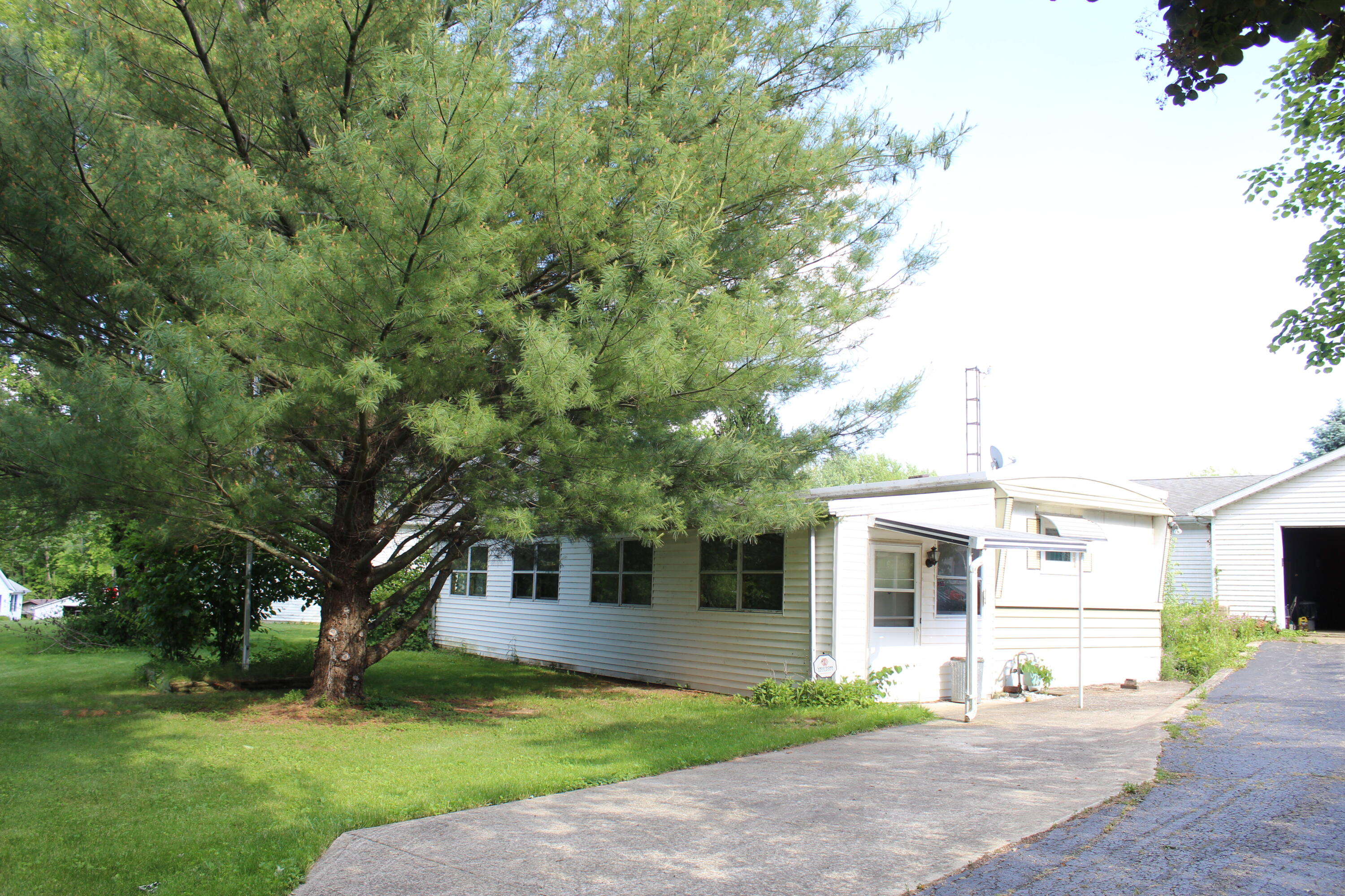 8861 Princess Road Lakeview, OH 43331 - Photo 20 of 24 Gallery Image 20