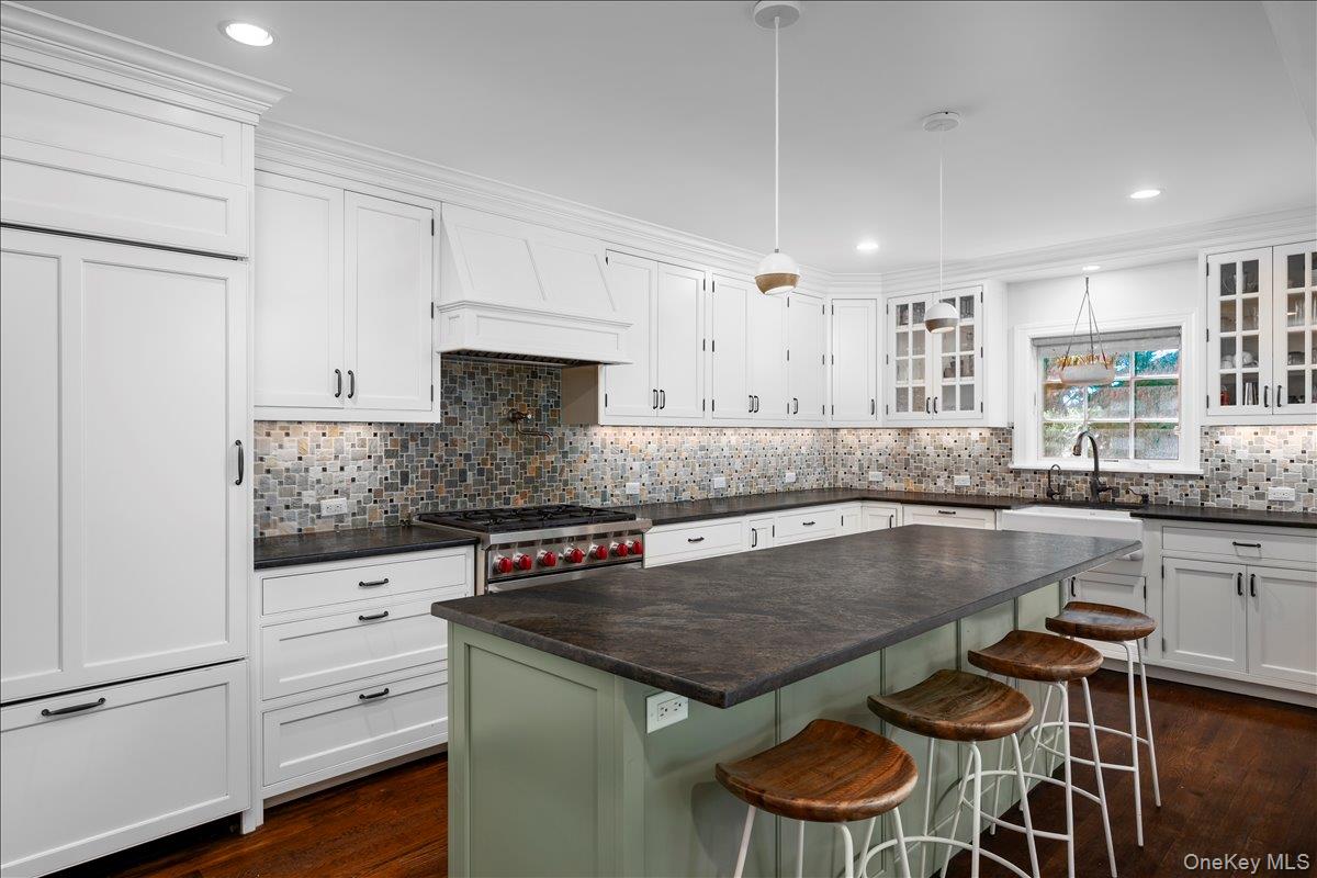 80 Maple Avenue Rye, NY 10580 - Photo 7 of 37 The Kitchen with tumbled granite countertops.