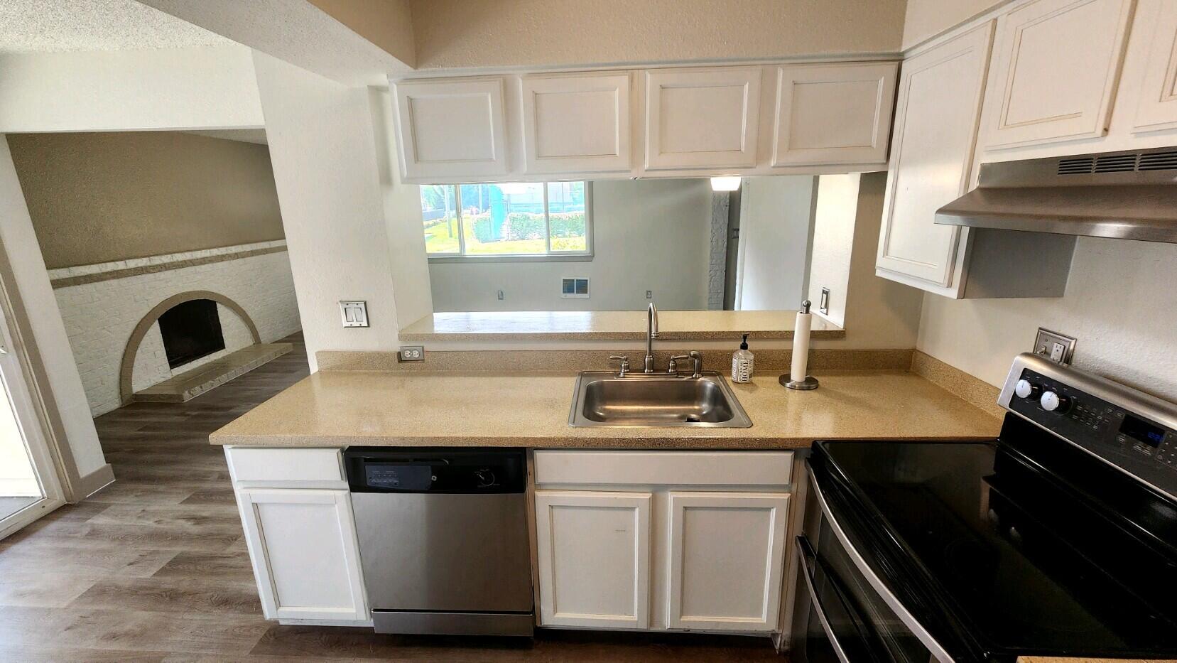 2927 Northeast Rene Avenue Gresham, OR 97030 - Photo 5 of 13 Dickerson kitchen sink and bar