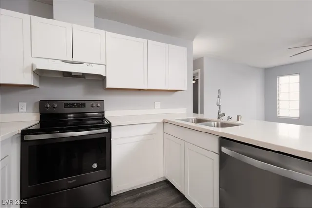 $900 | 2717 Aarondavid Drive, Unit D, Las Vegas, NV 89121