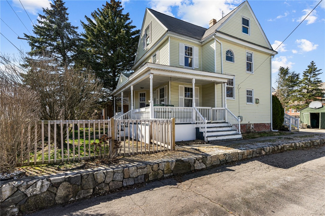 531 Winter Street Woonsocket, RI 02895 - Photo 3 of 31