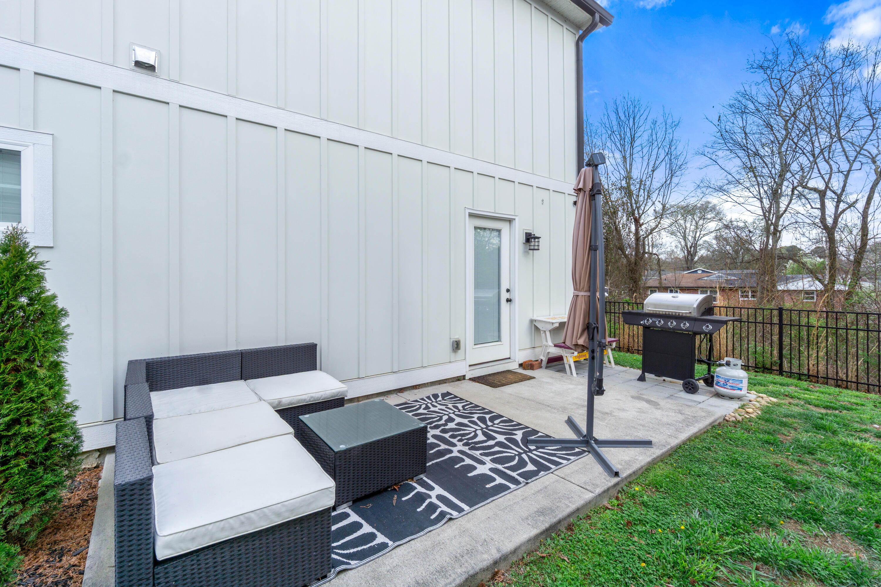 5394 Reneau Way Chattanooga, TN 37412 - Photo 25 of 36 Side Patio