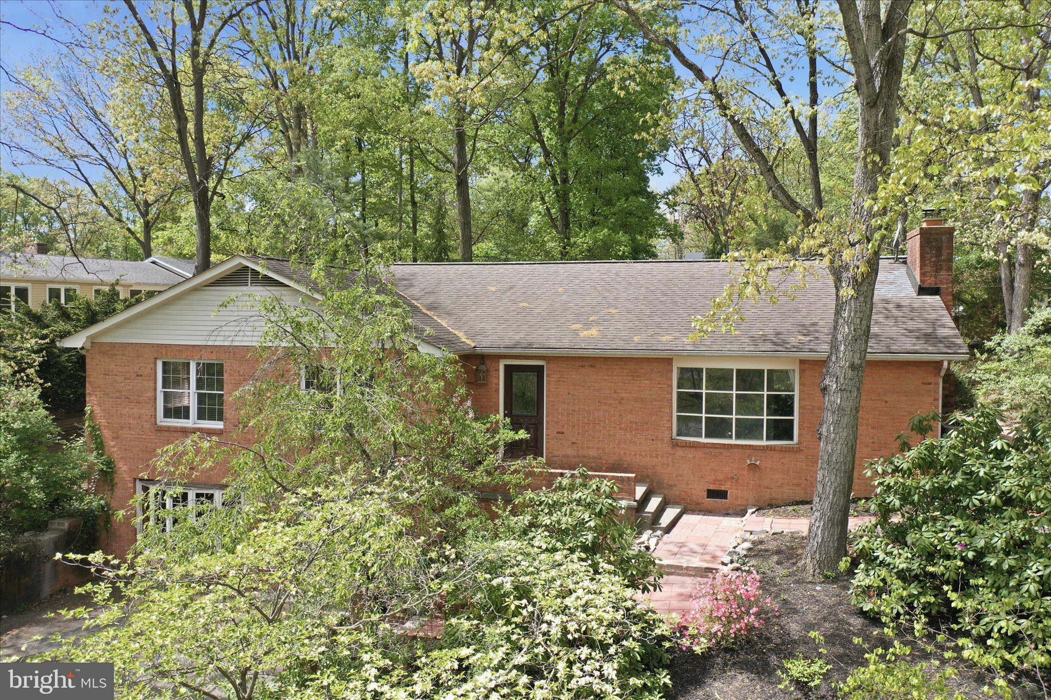 107 Oak Ridge Drive Stephens City, VA 22655 - Photo 6 of 49 Front
