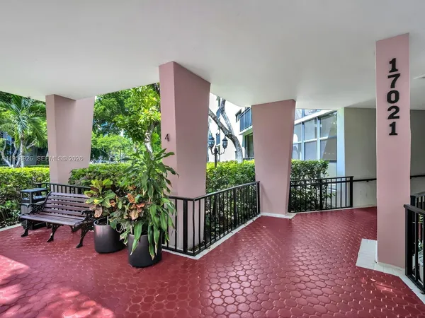 $3,000 | 17021 North Bay Road, Unit 706, Sunny Isles Beach, FL 33160