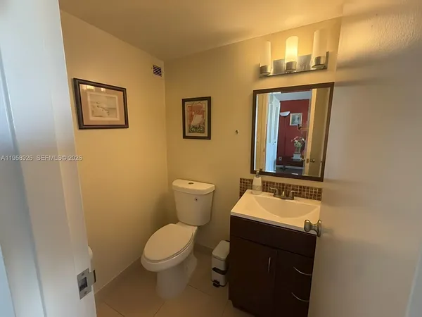 $3,000 | 17021 North Bay Road, Unit 706, Sunny Isles Beach, FL 33160
