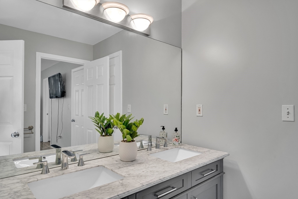 39 Hawthorne Street, Unit 39 Boston, MA 02119 - Photo 26 of 37