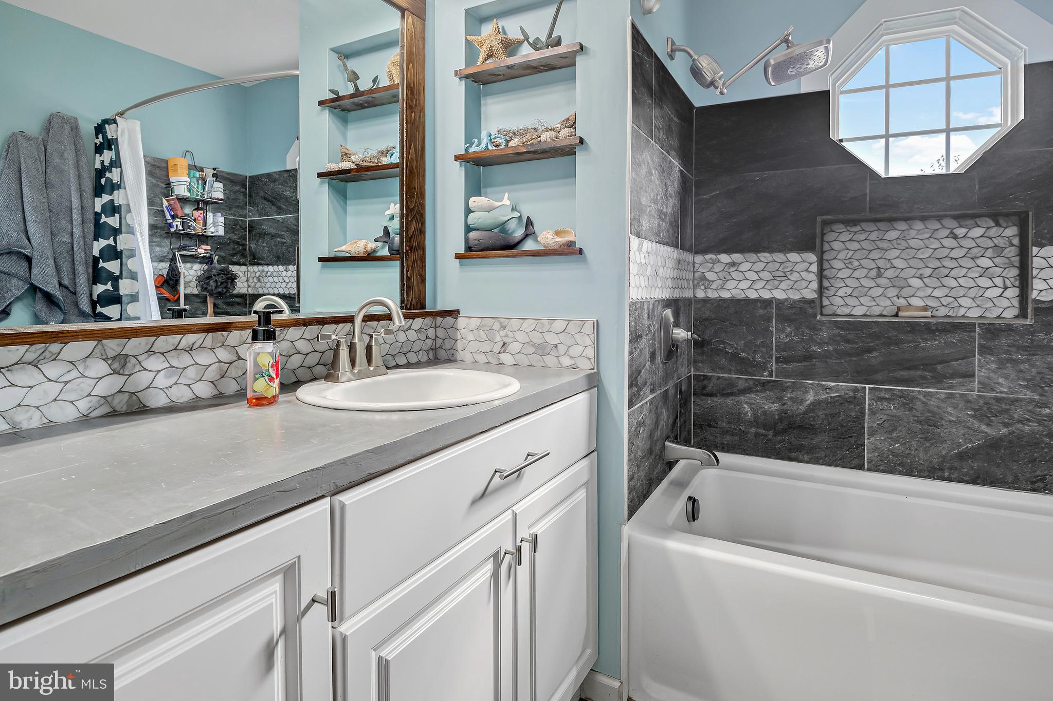 8290 Bull Road Lewisberry, PA 17339 - Photo 4 of 35