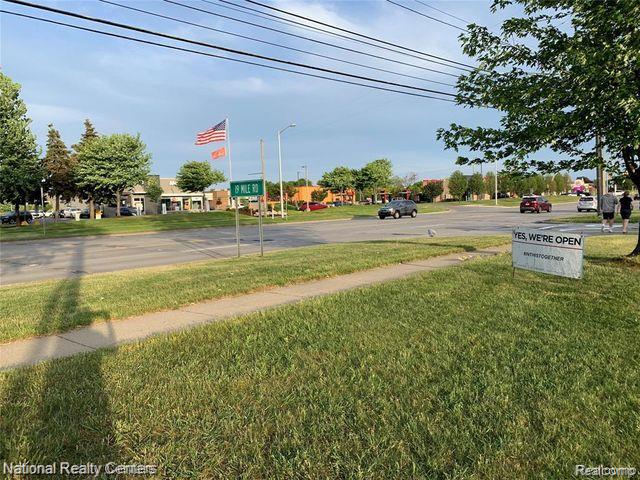 43300 Hayes Road Clinton Township, MI 48038 - Photo 2 of 5