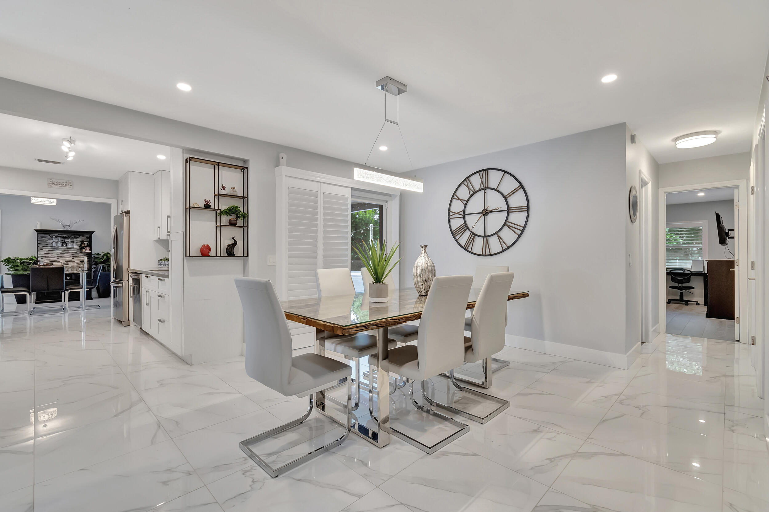 3623 Lone Pine Road Delray Beach, FL 33445 - Photo 21 of 95 Family Room