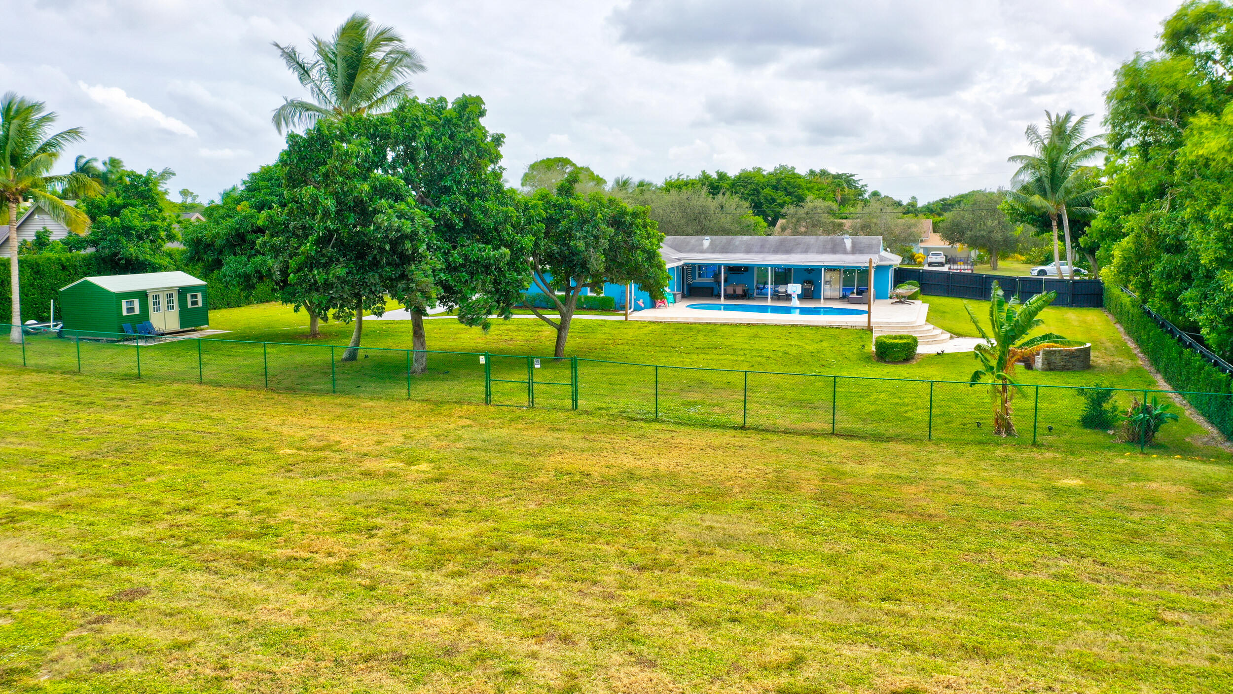 3623 Lone Pine Road Delray Beach, FL 33445 - Photo 60 of 95 Large Backyard