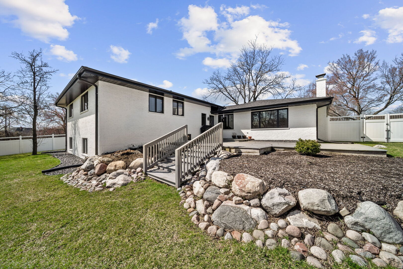 6603 Chaucer Road Willowbrook, IL 60527 - Photo 2 of 2