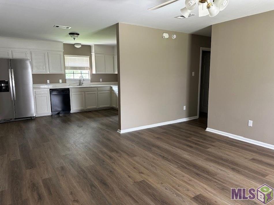 31808 Netterville Road, Unit 8 Denham Springs, LA 70726 - Photo 3 of 6