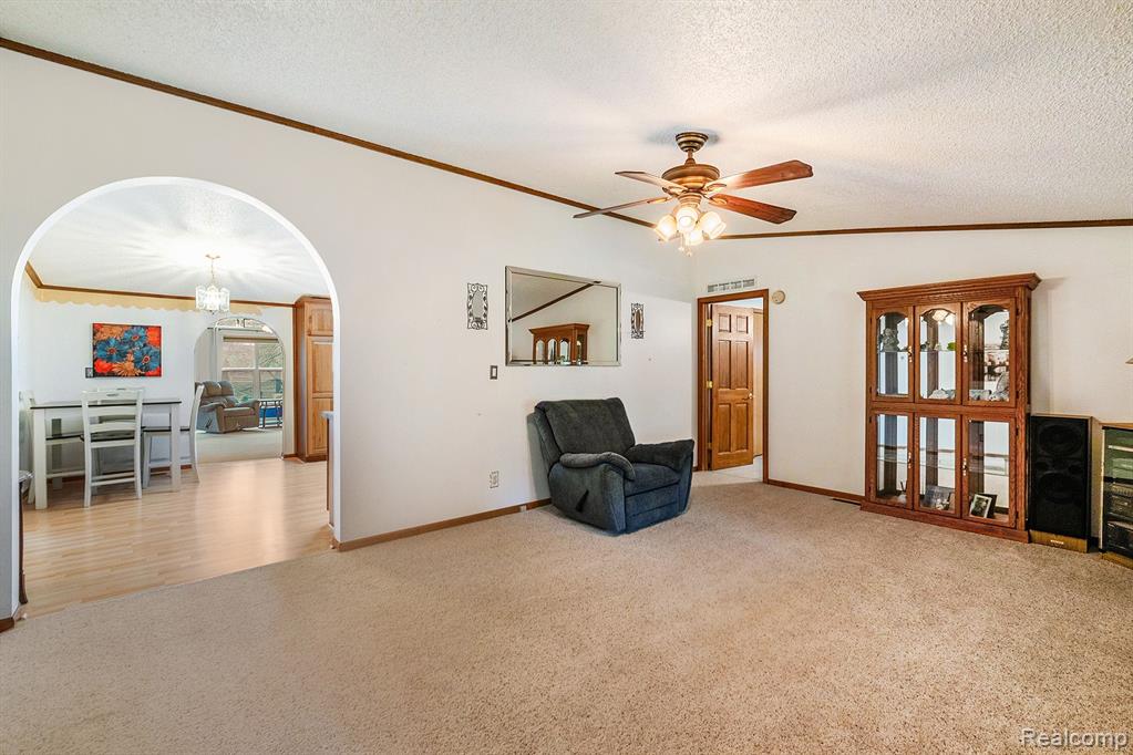 4486 Lapeer Road Burton, MI 48509 - Photo 3 of 31 Gallery Image 3